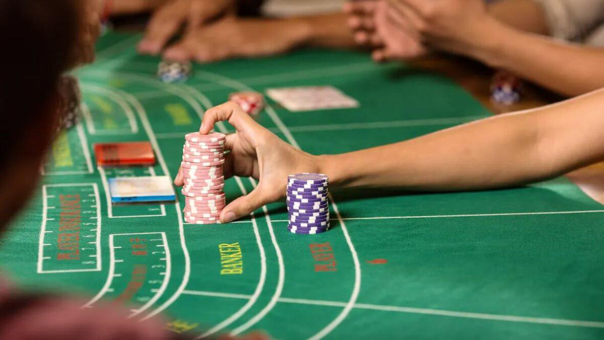 Khám phá các ưu điểm vượt trội của Ace Poker Solutions dành cho người chơi chuyên nghiệp