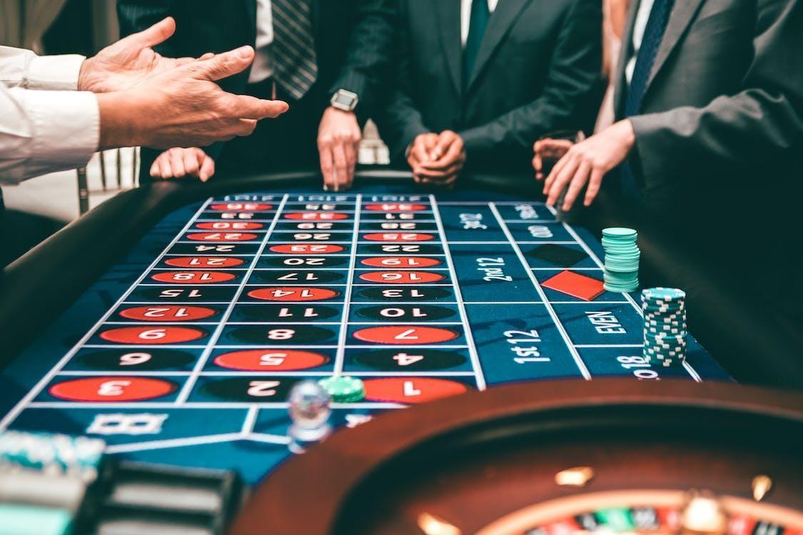 Khám phá tỷ lệ kèo bóng đá trực tuyến chính xác và mẹo chơi tỷ lệ kèo bóng đá trực tuyến hiện nay